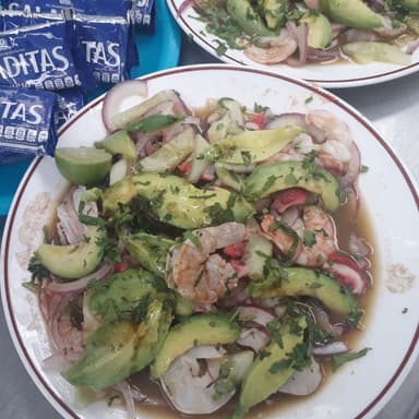 Aguachile Combinado Camarón con Pulpo