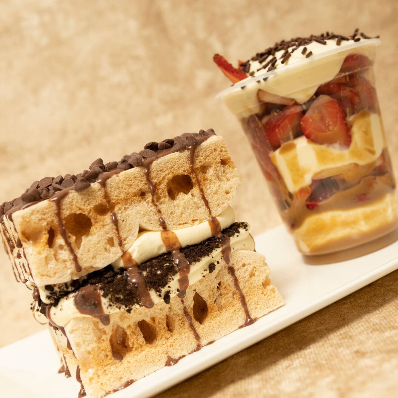 Combo merengon + fresas con crema