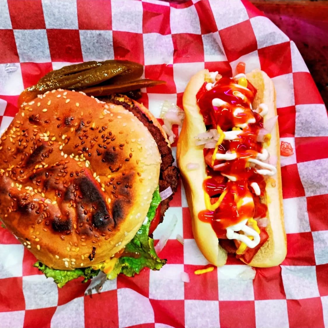 Hamburguesa Hawaiana + Dogo Hawaiano