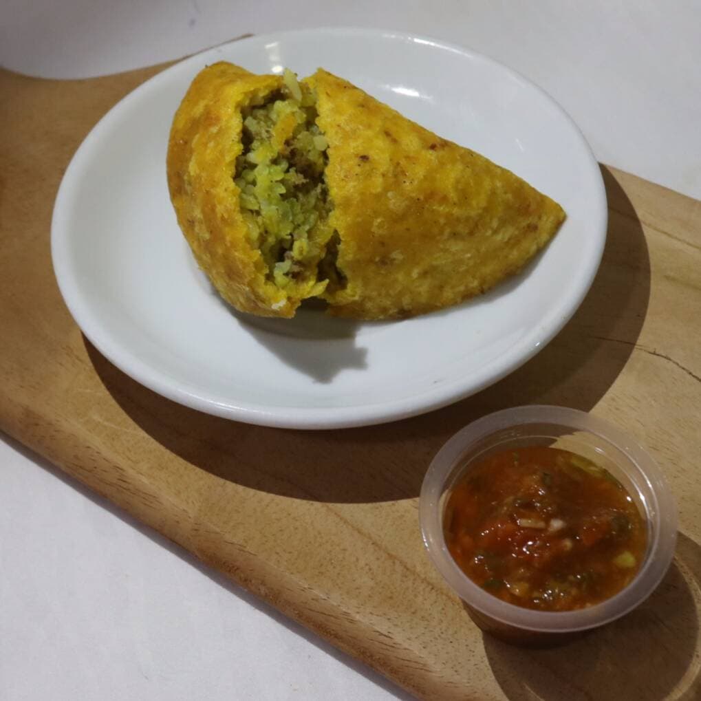 EMPANADA DE ARROZ Y CARNE