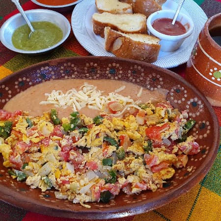 Orden de Huevos a la Mexicana
