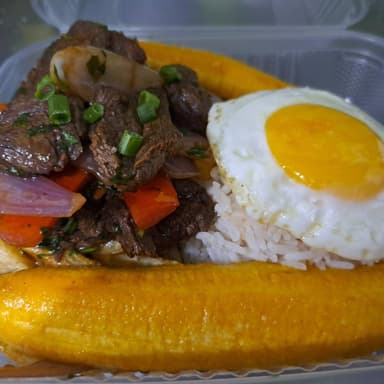 Lomo Saltado a Lo Pobre