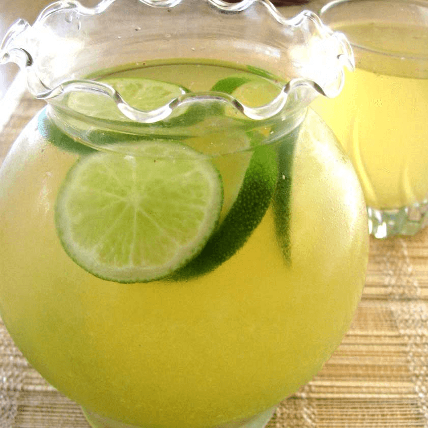 Agua de Limón