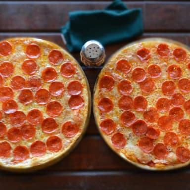Combo: Pizzas grande + Lasagna