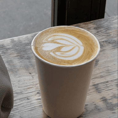 Latte Caliente Avellana