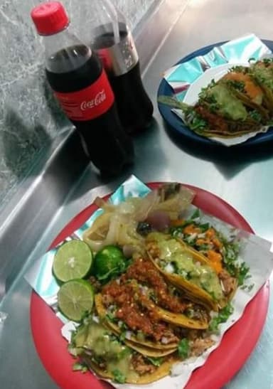 Combo 1 (7 tacos + Refresco)