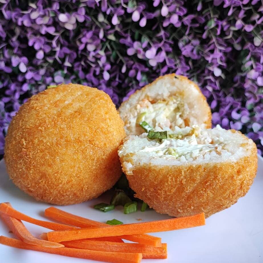 Sushi + Bolas De Fuego