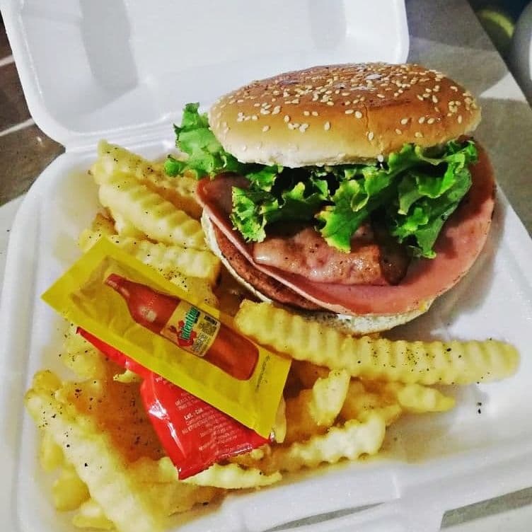 1 hamburguesa + Papas