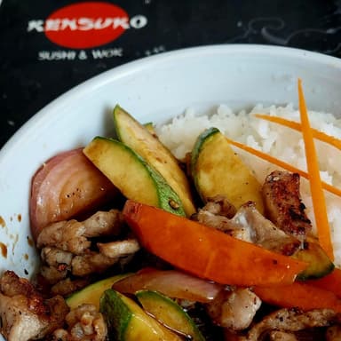 Bowl de Res con Salsa Teriyaki