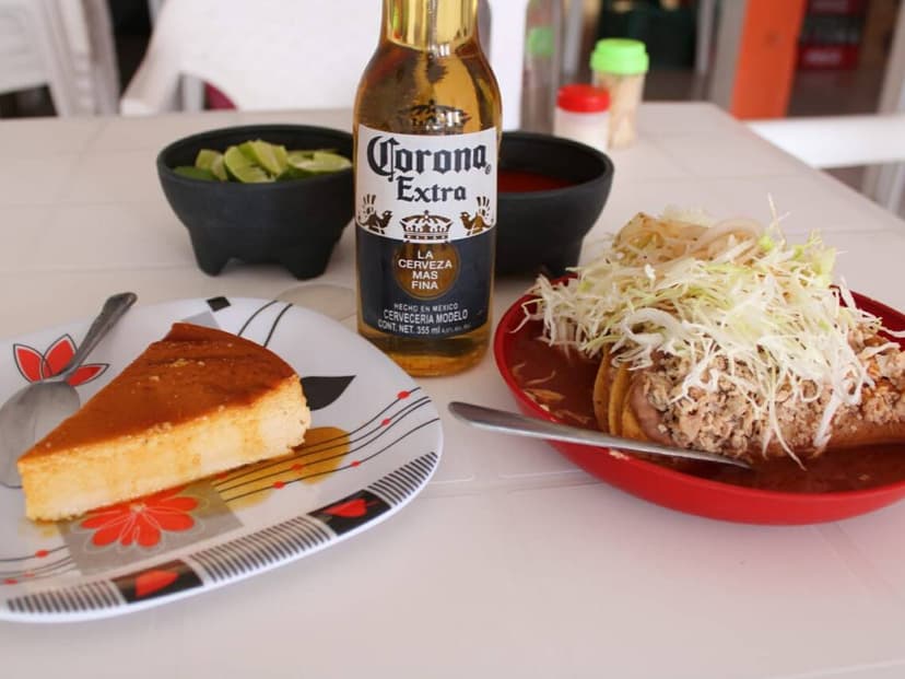 Tortas y Tacos Ahogados "Las Morelianas"