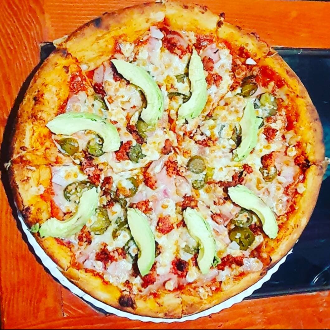 Pizza Combo grande 35 cm 8 rebanadas