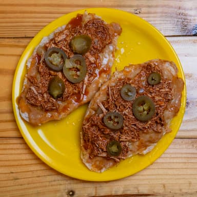 Molletes cochinita
