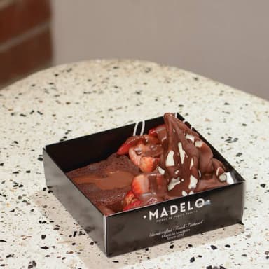 Brownie Caliente con Helado
