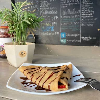2 Crepas + Malteada + Frappé