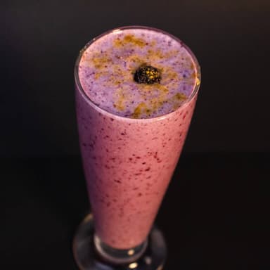Berries Lassi 14 Oz