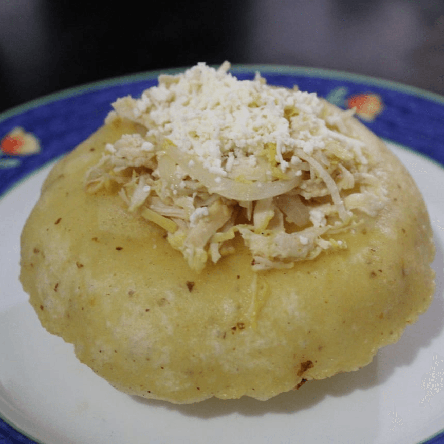 Gordita con Pollo