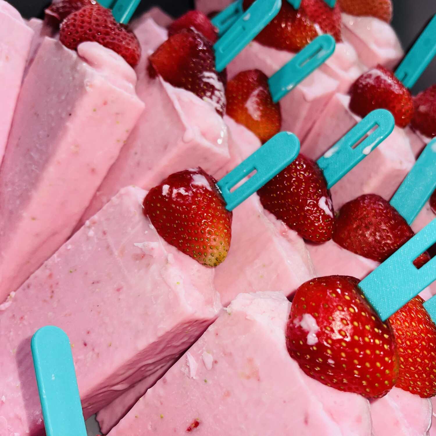 Paleta Fresa de Leche