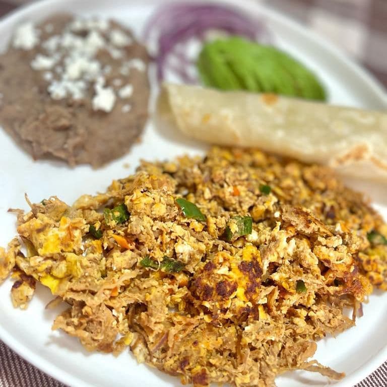 Machaca con Huevo