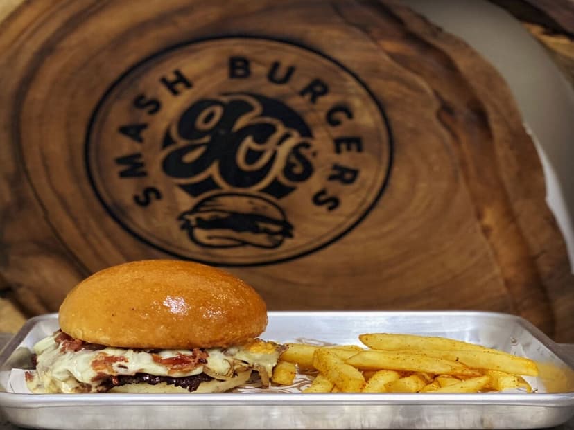 GC¨s Smash Burgers