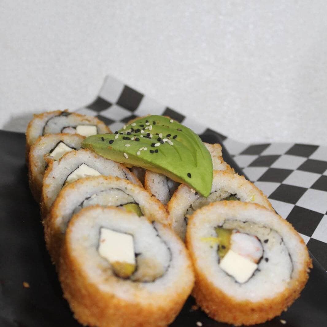 Sushi Atún Picosito Empanizado
