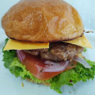 HAMBURGUESA TRADICIONAL
