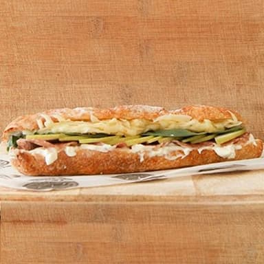 Baguette de Pera y Salami