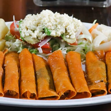 Orden de Tacos Blanditos Surtidos 8 pzas
