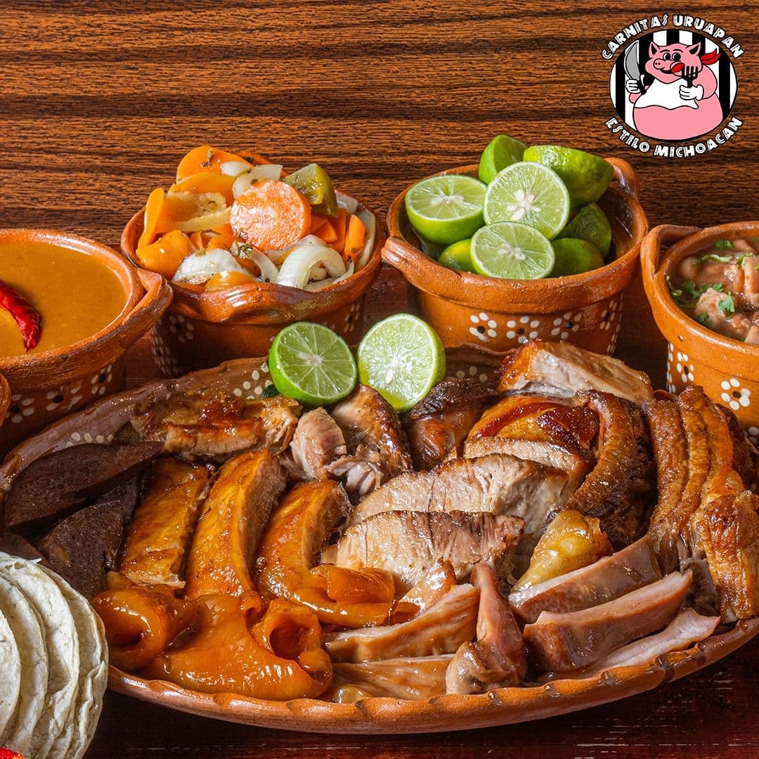 1/4 de Carnitas + Frijoles Charros