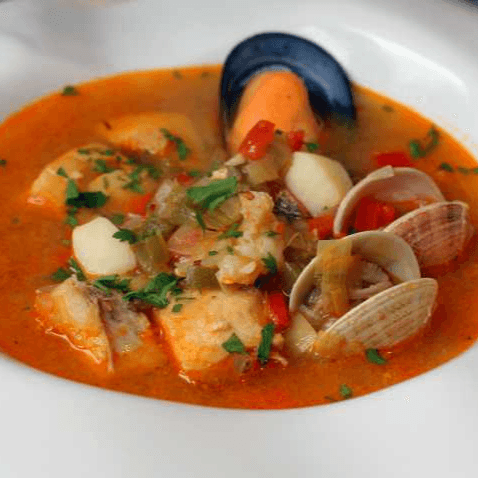 Sopa de Pescado Mediano