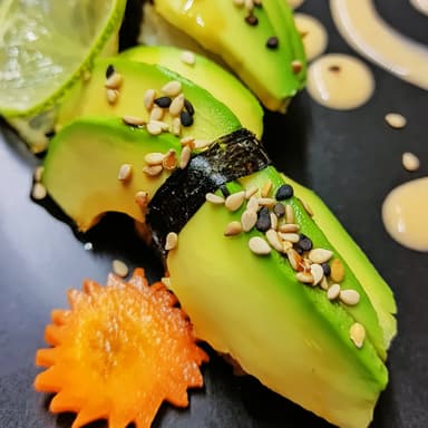 Nigiris de Aguacate