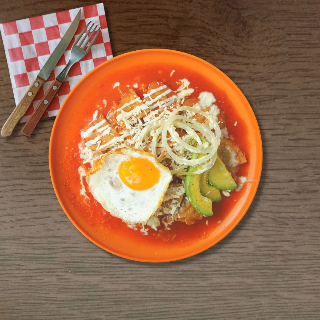 Chilaquiles con Huevo