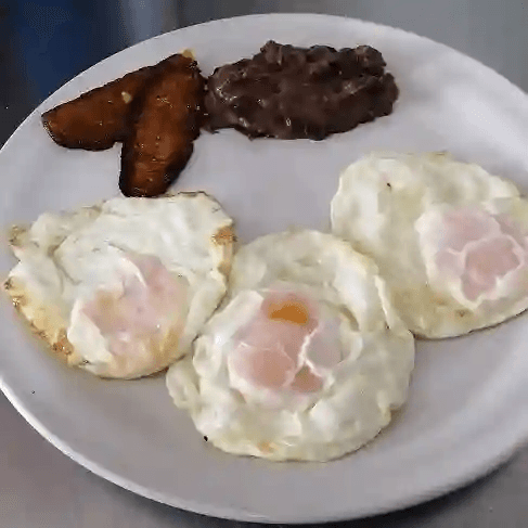 Huevos Estrellados