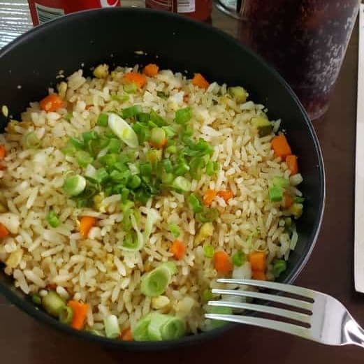Yakimeshi de Vegetales*1 + Calpico 500 Ml*1