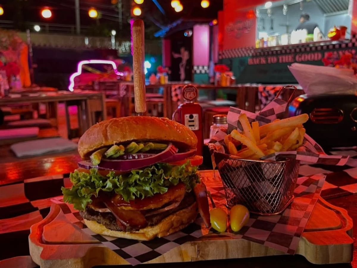 Madeline's Diner
