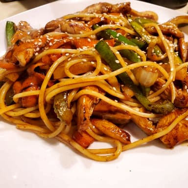 Yakisoba de Pollo