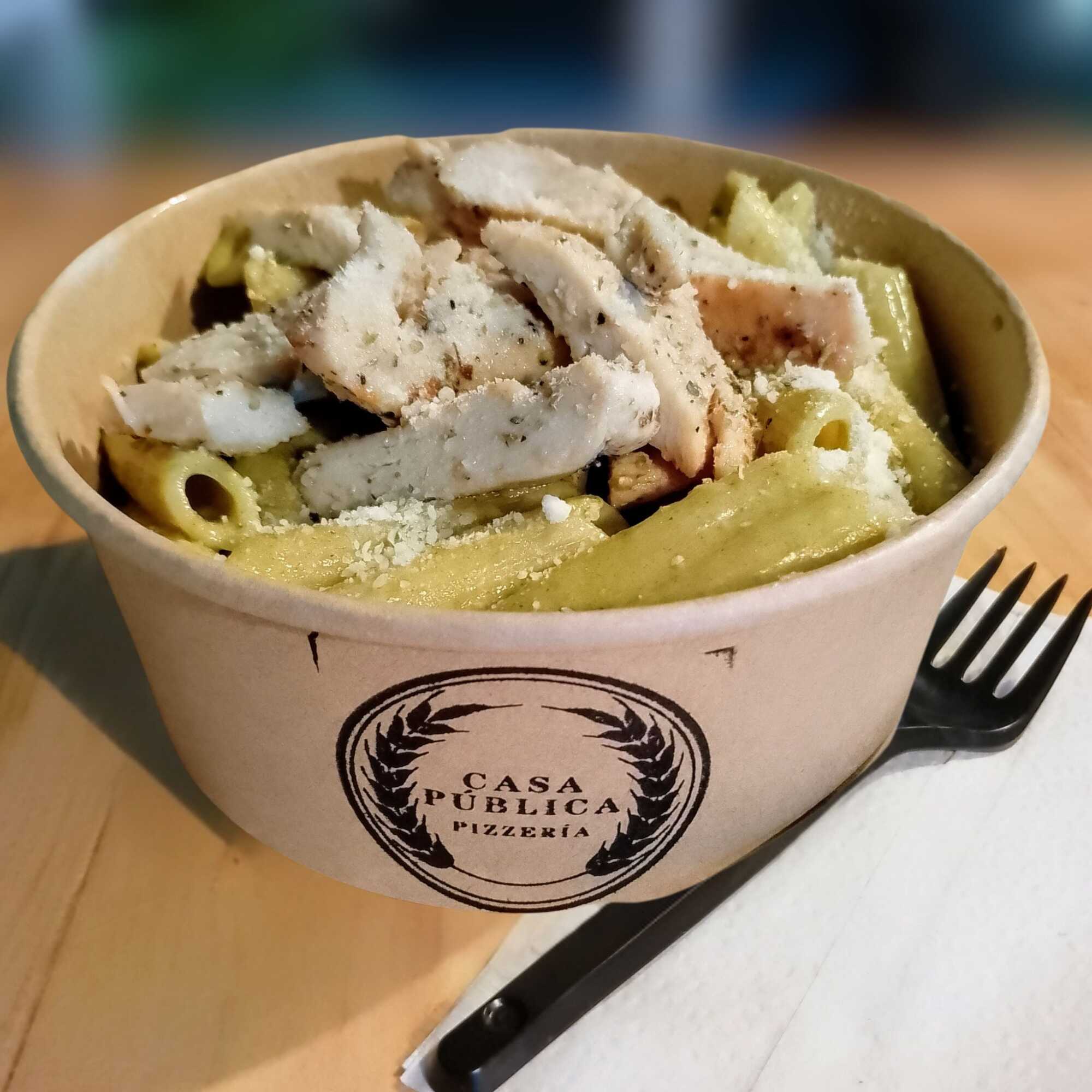Pasta Al Cilantro con Pollo