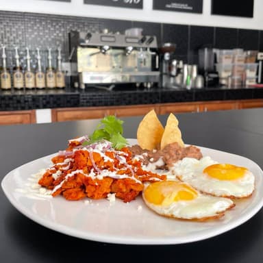 Chilaquiles con Huevo