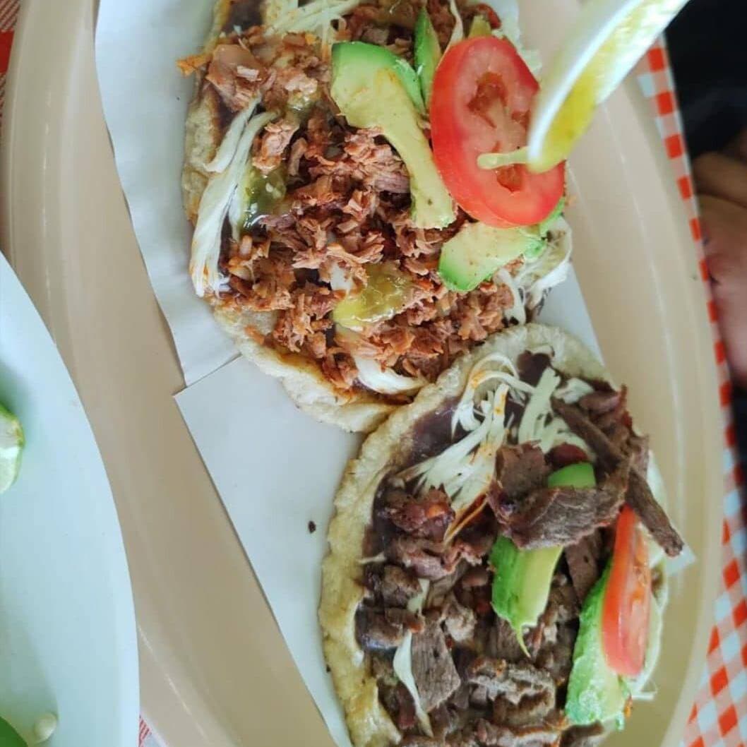 Sope Grande de Barbacoa de Res
