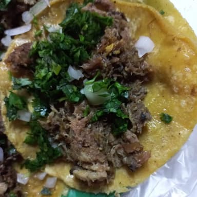 5 Tacos de Cabeza  de Res