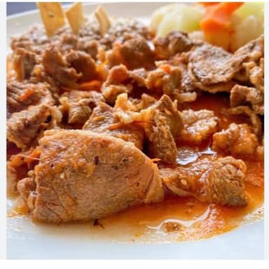 Bisteck Salsa Roja