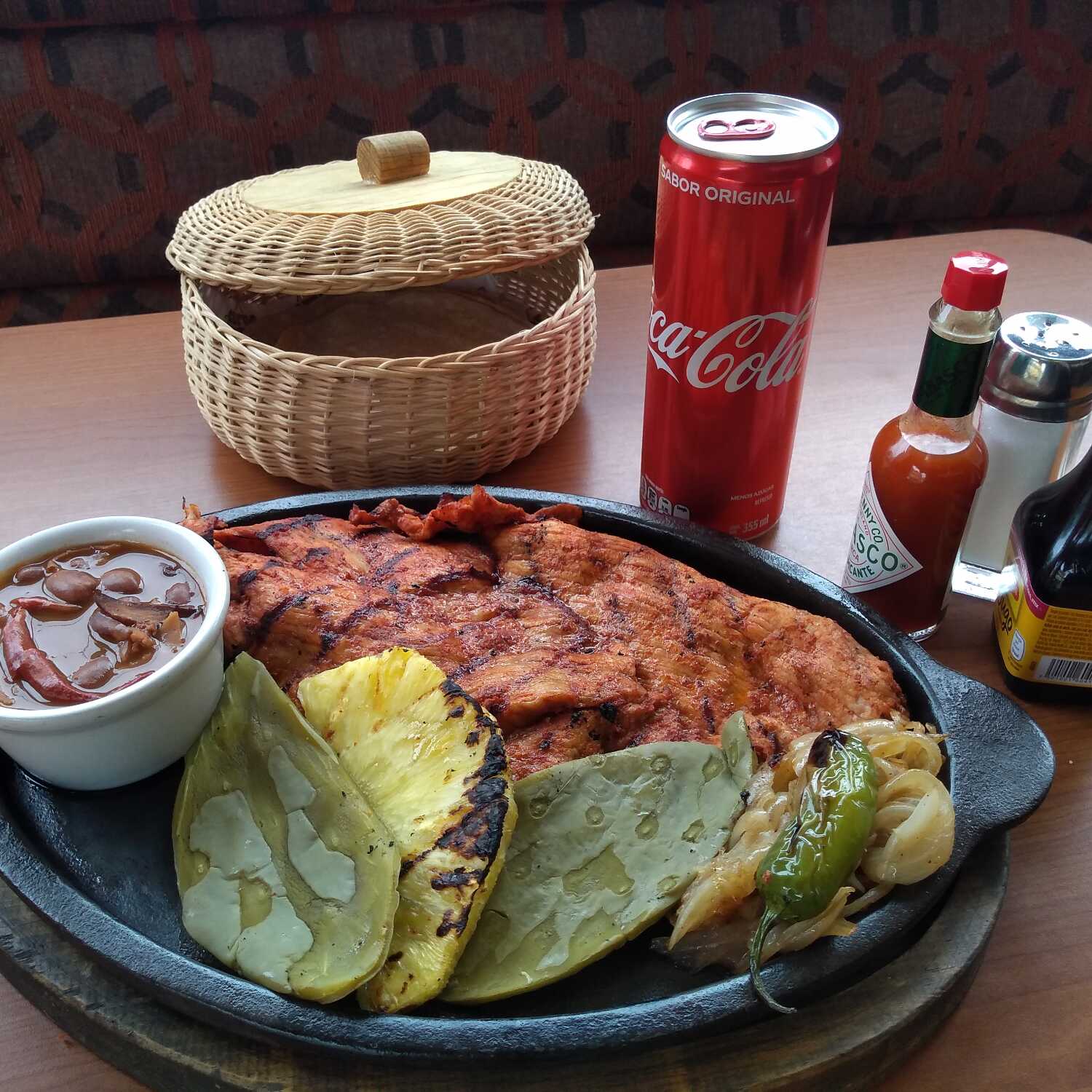 Cecina Enchilada y 1 Bebida