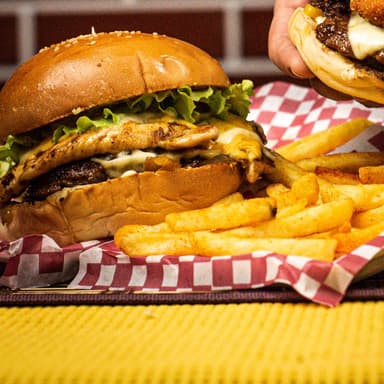 Chicken Burger Asada Con Papas