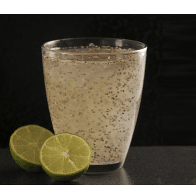 1 litro de agua de limón con chia