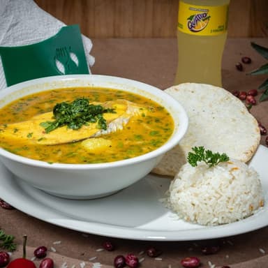 Consomé de Pescado con Presa