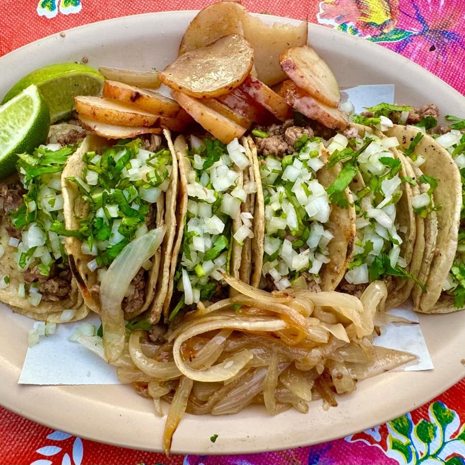 Tacos Cecina