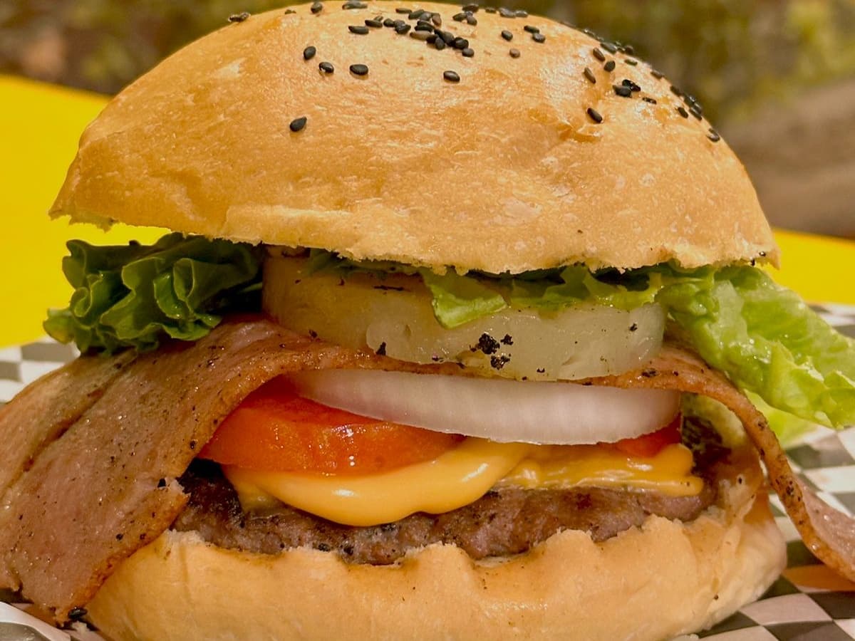 Hamburguesas al Carbon Saul