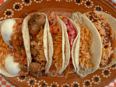 Tacos de guisado Michi