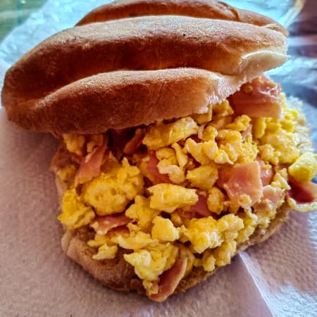 torta de huevo con jamon de pavo