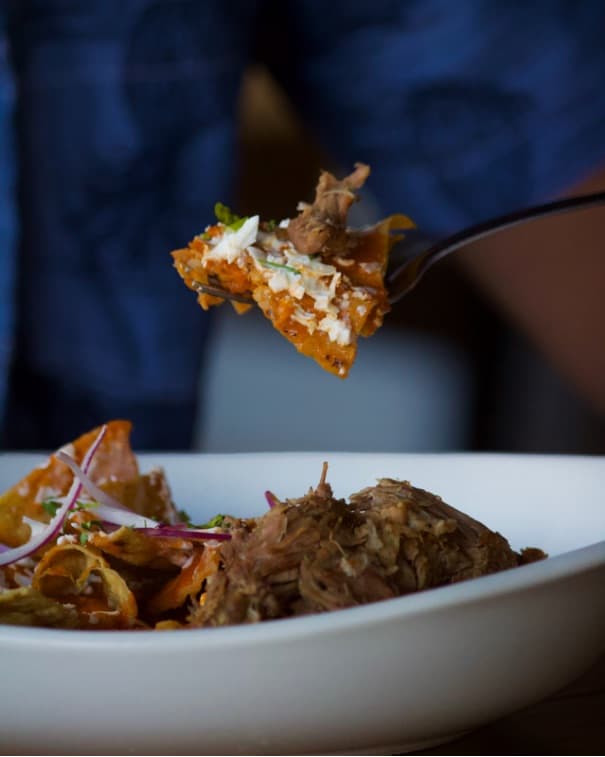 Chilaquiles Rojos con Barbacoa