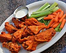 DELI'S WINGS